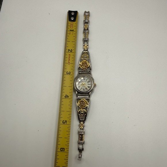 Vintage Two-Tone Silver & Gold Ladies Quartz Watch Elegant Bracelet Style - Picture 8 of 9